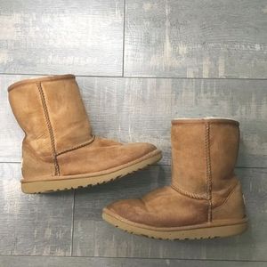 Ugg Tan Sheepskin Winter Classic Short Boots BX132